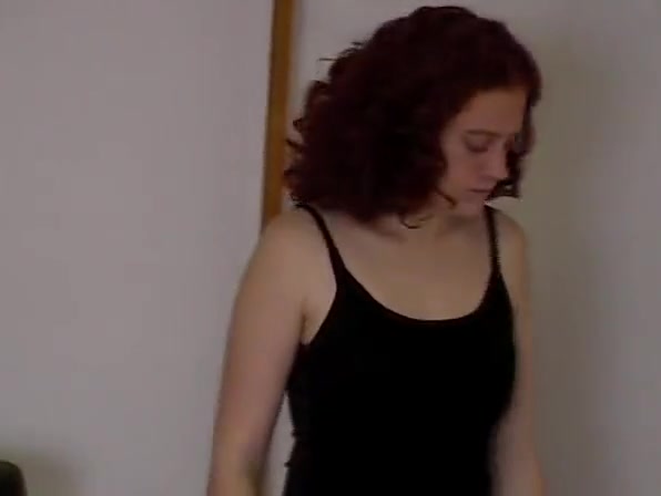 CMNF - Shy redhead ezildi ve kaldırıldı
